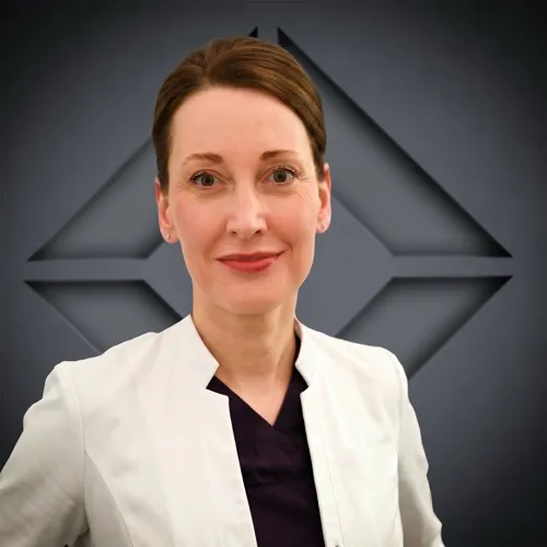 Dr. med. Katharina Dette-Oltmann, Specialist in Plastic and Aesthetic Surgery
