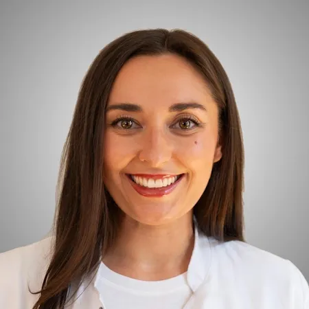 Dr. med. Karina Baier, Specialist in Plastic and Aesthetic Surgery